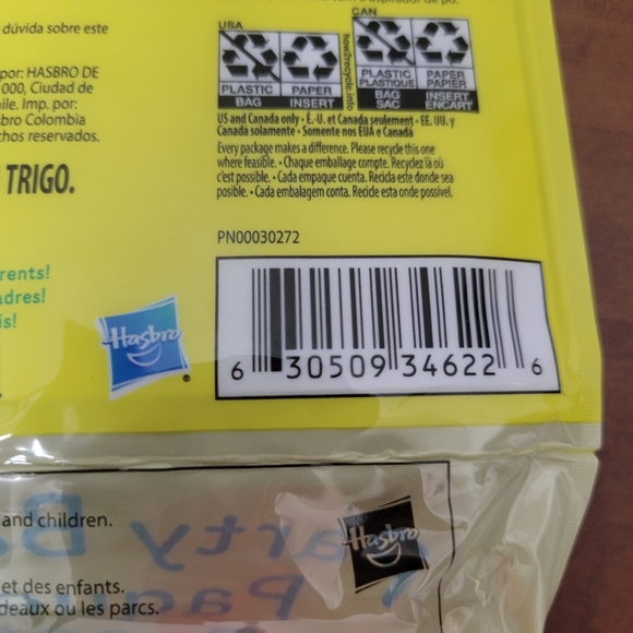 Hasbro Play-Doh Party Pack with Vibrant Colors 15 Can Nwt - Picture 2 of 5